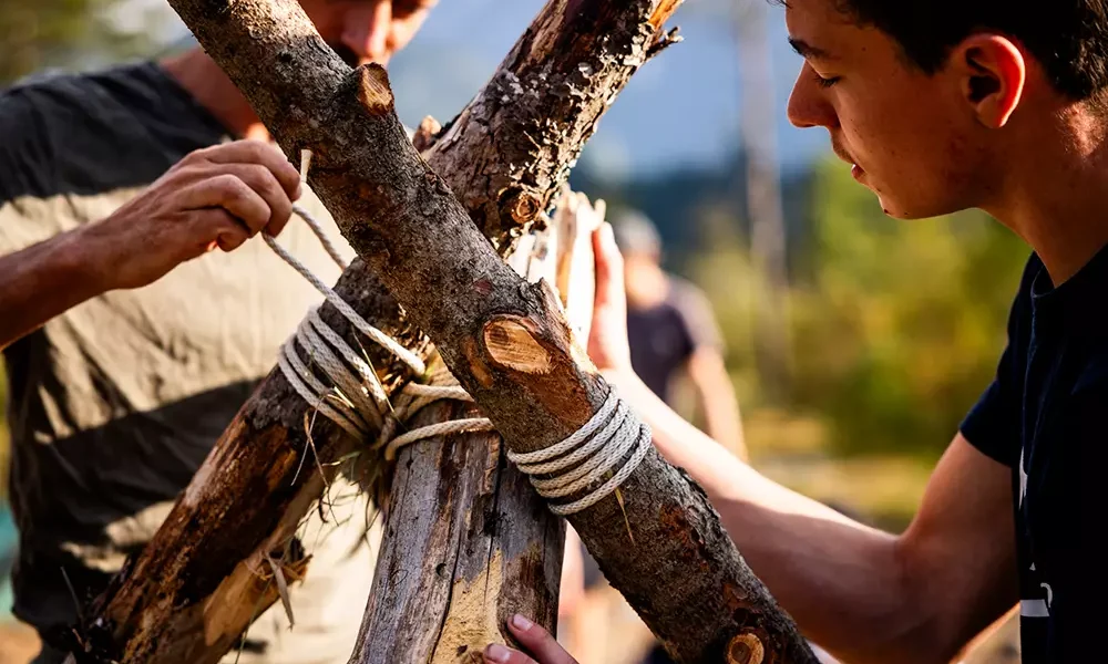 survival training, survival shelter